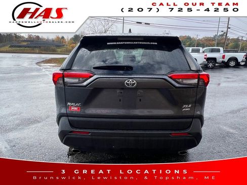 Used 2019 Toyota RAV4 XLE Premium image 6