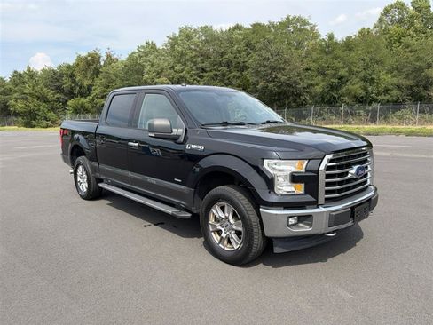 Used 2017 Ford F150 XLT w/ Equipment Group 302A Luxury AWD/4WD image 3