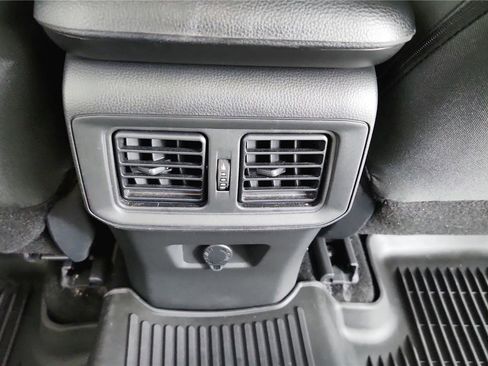 Used 2025 Toyota RAV4 LE AWD/4WD image 14