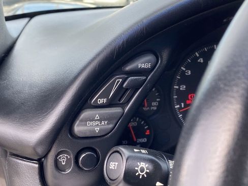 Used 2004 Chevrolet Corvette Convertible w/ Preferred Equipment Group image 26