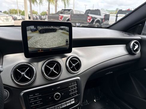 Used 2017 Mercedes-Benz CLA 250 image 25
