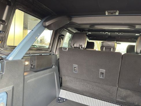 New 2025 Ford Bronco Outer Banks w/ Black Appearance Package image 8