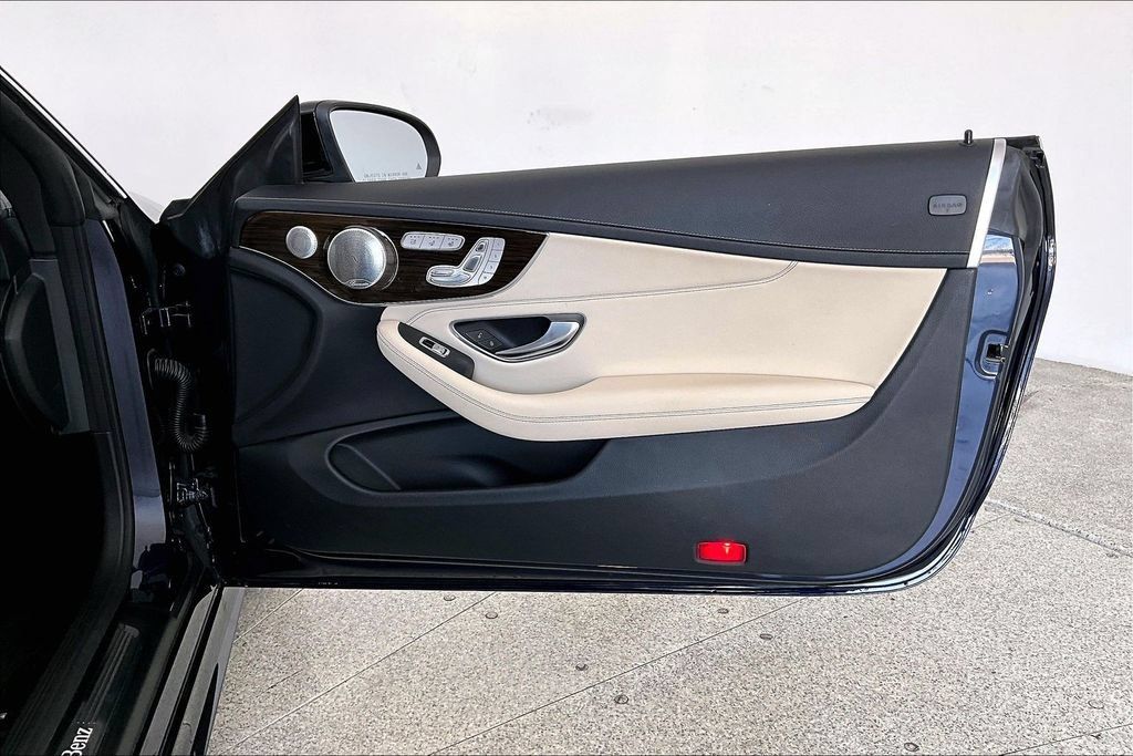 Used 2020 Mercedes-Benz C 300 Cabriolet image 22