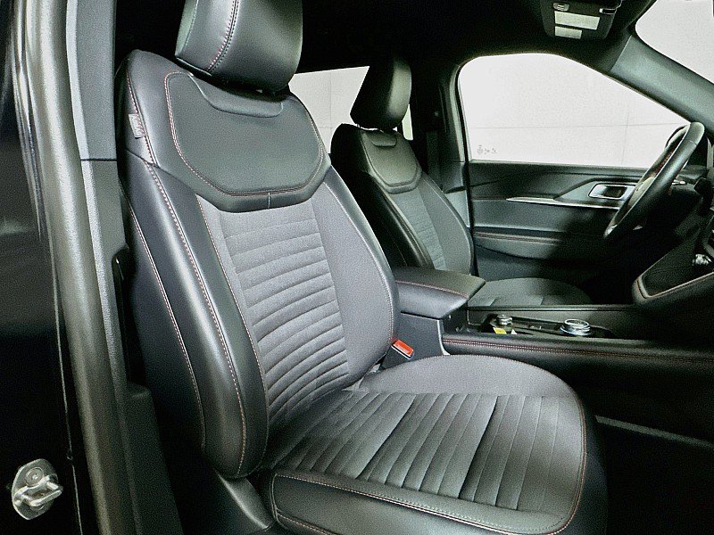 Used 2026 Ford Explorer ST-Line AWD/4WD image 29