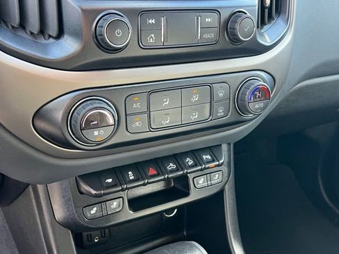 Used 2021 Chevrolet Colorado Z71 image 21