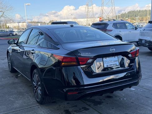 New 2025 Nissan Altima 2.5 SV image 5