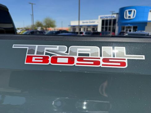 Used 2025 Chevrolet Silverado 1500 LT Trail Boss w/ LT Trail Boss Premium Package image 12