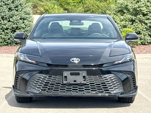 Used 2026 Toyota Camry SE FWD image 20