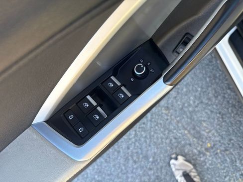 Used 2019 Audi Q3 2.0T Premium image 13