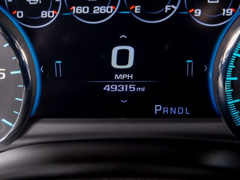 Used 2018 Chevrolet Tahoe Premier RWD image 13