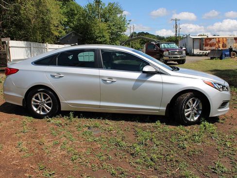 Used 2016 Hyundai Sonata SE FWD image 6