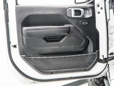 Used 2021 Jeep Wrangler Unlimited Sport image 44