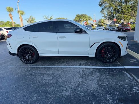 Used 2023 BMW X6 xDrive40i w/ M Sport Package AWD/4WD image 2