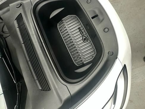 Used 2023 Tesla Model Y Long Range image 42