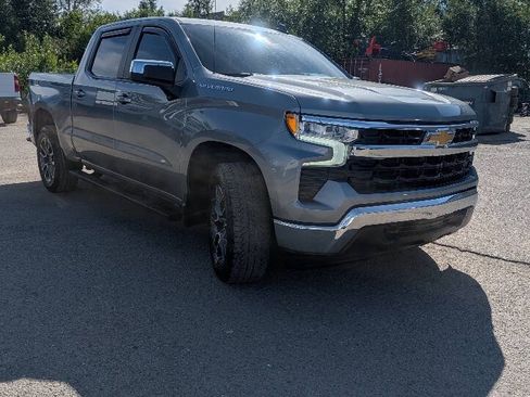 Used 2023 Chevrolet Silverado 1500 LT AWD/4WD image 6