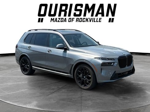 Used 2024 BMW X7 xDrive40i w/ Premium Package AWD/4WD image 1