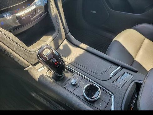 Certified 2023 Cadillac XT6 Premium Luxury w/ LPO, Floor Liner Package AWD/4WD image 20