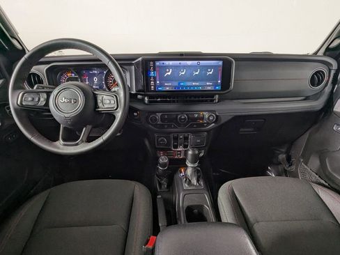 Used 2024 Jeep Wrangler Unlimited Rubicon AWD/4WD image 16
