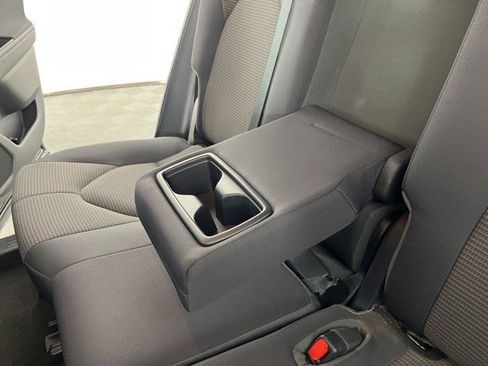 Used 2023 Toyota Highlander L FWD image 40