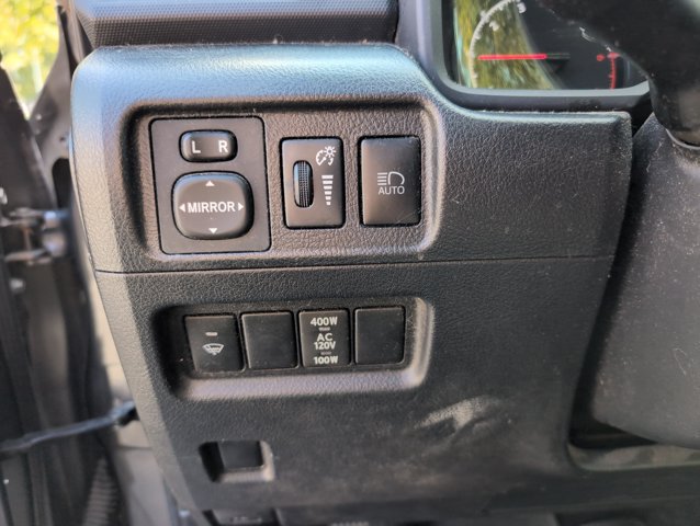 Used 2020 Toyota 4Runner SR5 Premium w/ Moonroof Package RWD image 11