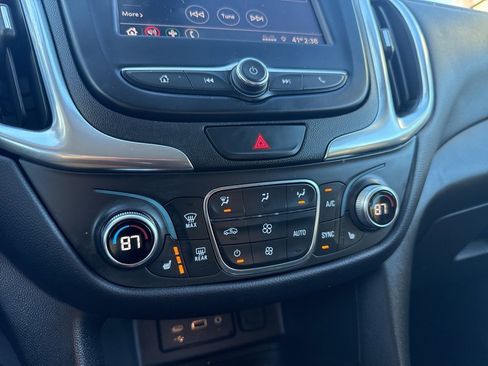 Used 2021 Chevrolet Equinox LT image 16