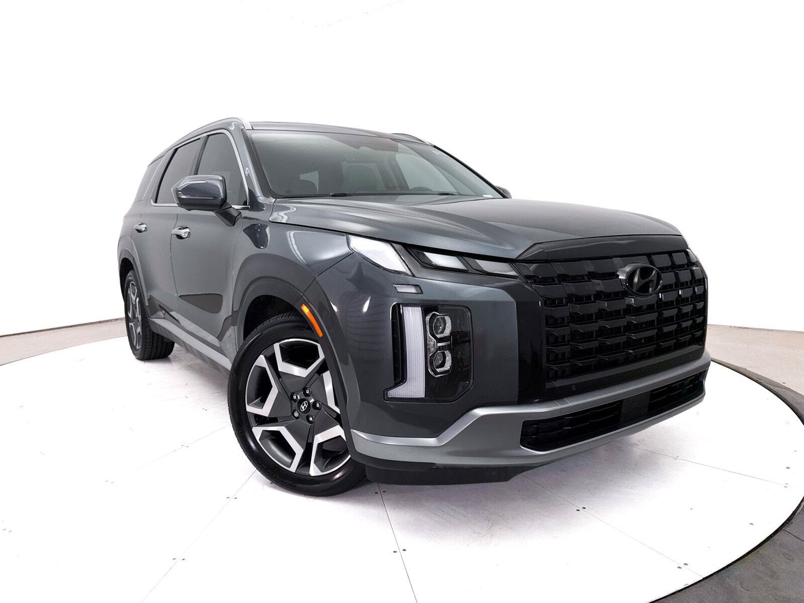 Used 2024 Hyundai Palisade SEL w/ Premium Package FWD image 1