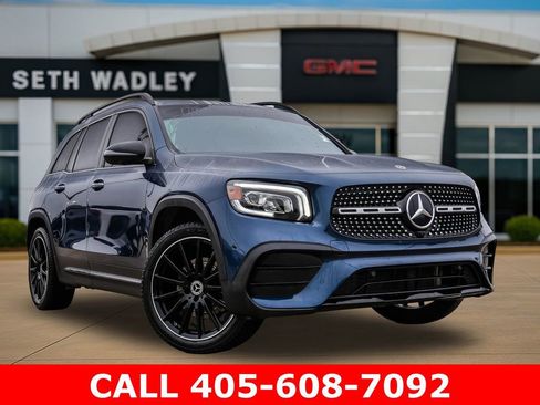 Used 2021 Mercedes-Benz GLB 250 w/ AMG Line image 41