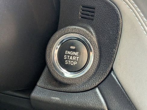 Used 2020 Subaru Outback Premium image 29