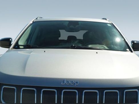 Used 2022 Jeep Compass Latitude w/ Convenience Group image 37