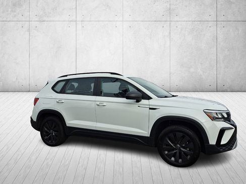 Used 2024 Volkswagen Taos S image 3