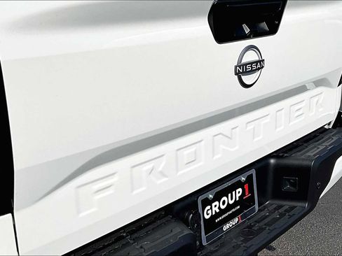 New 2026 Nissan Frontier SV w/ Tow Package image 15