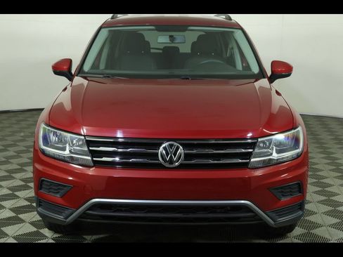 Used 2018 Volkswagen Tiguan S AWD/4WD image 9