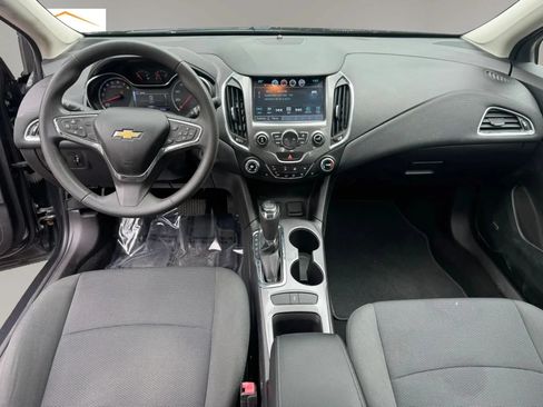 Used 2017 Chevrolet Cruze LT w/ Sun And Sound Package FWD image 23