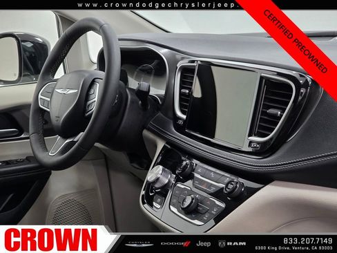 Certified 2024 Chrysler Pacifica Select image 13
