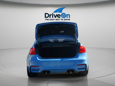 Used 2018 BMW M3 image 8