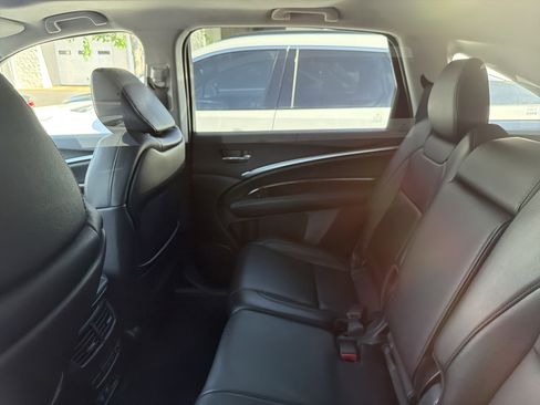 Used 2020 Acura MDX SH-AWD image 13