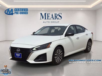 Used 2025 Nissan Altima 2.5 SV