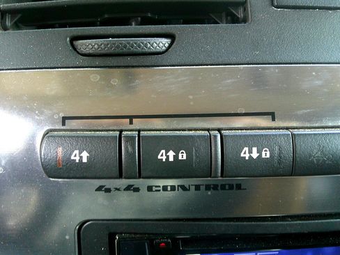 Used 2009 HUMMER H3 X image 16