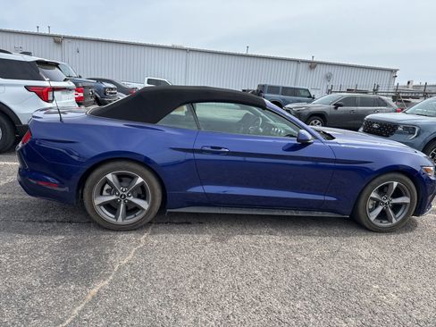 Used 2015 Ford Mustang Convertible w/ Equipment Group 051A image 8