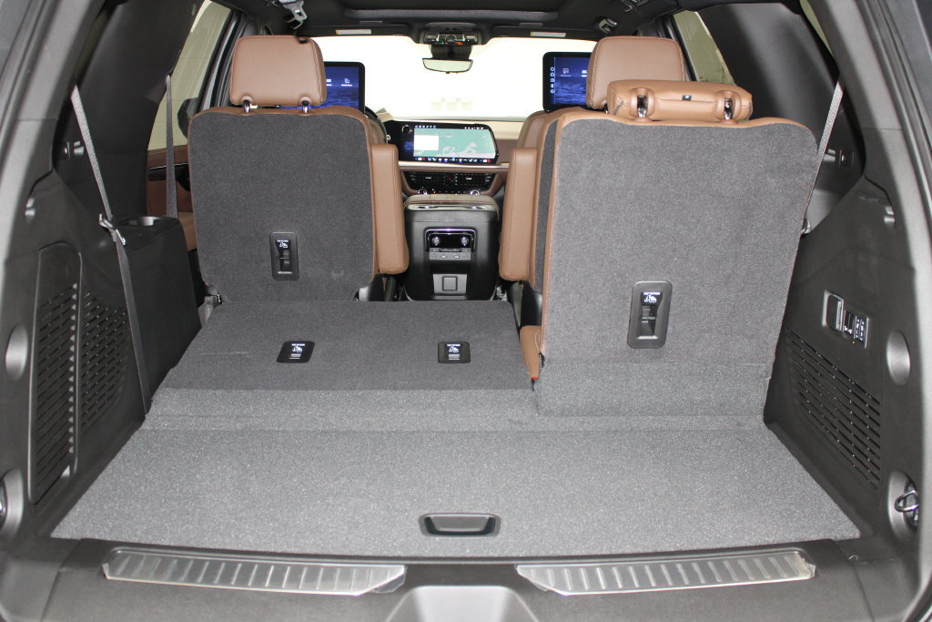 New 2026 Chevrolet Tahoe High Country AWD/4WD image 29