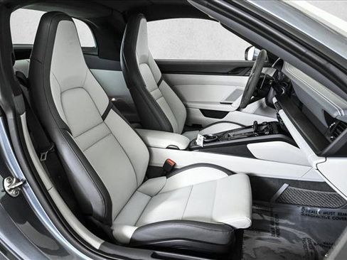 Used 2025 Porsche 911 Targa 4 GTS image 21