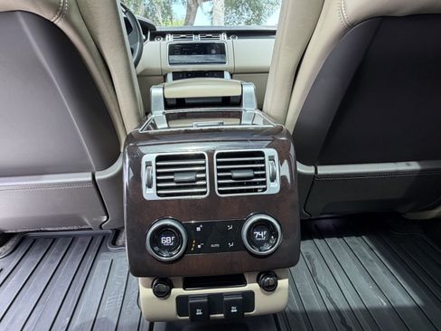 Used 2019 Land Rover Range Rover Long Wheelbase Supercharged AWD/4WD image 38