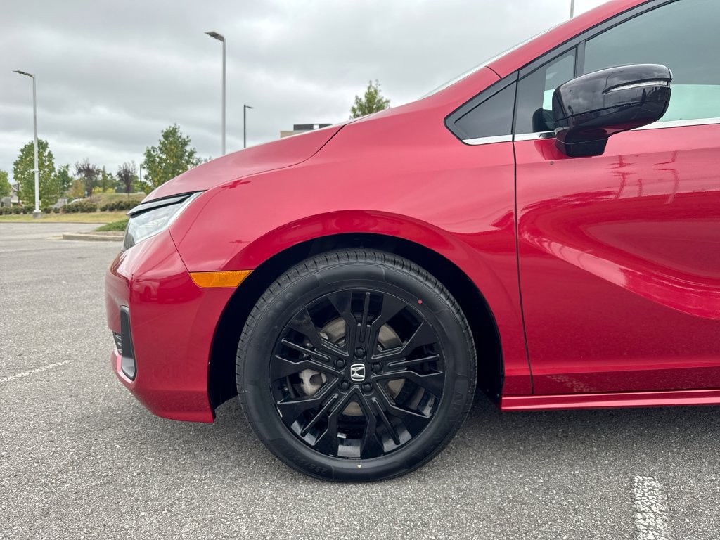 Used 2025 Honda Odyssey Sport-L image 19