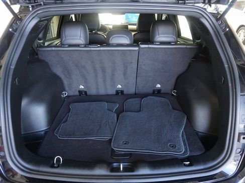 Used 2024 Jeep Compass Limited image 16