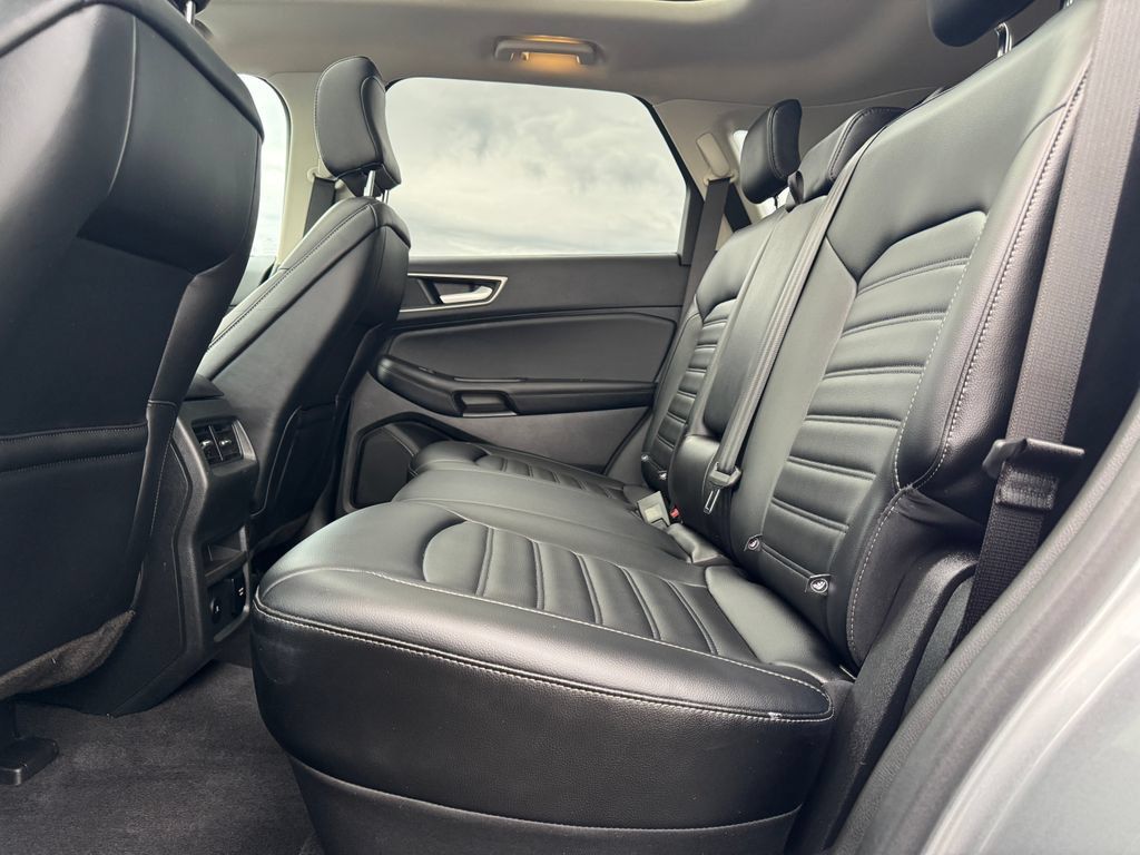 Used 2024 Ford Edge SEL w/ Convenience Package AWD/4WD image 35