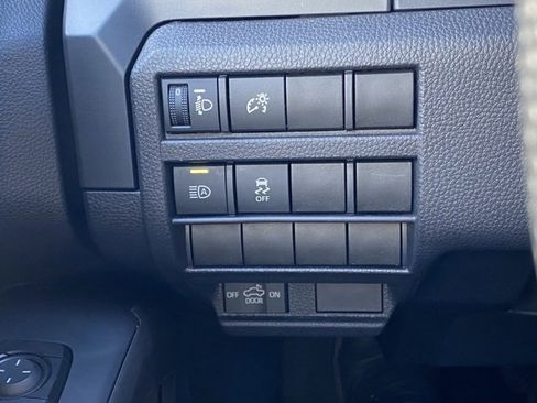 Used 2025 Toyota Tacoma SR image 28