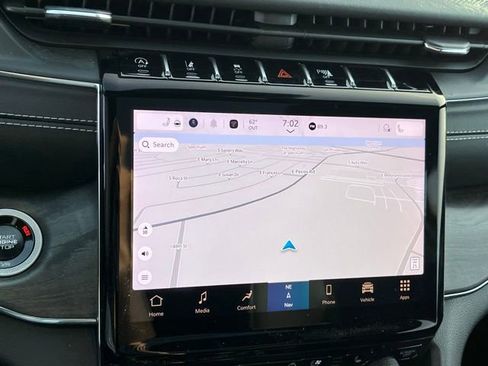 Used 2024 Jeep Grand Cherokee L Overland AWD/4WD image 28