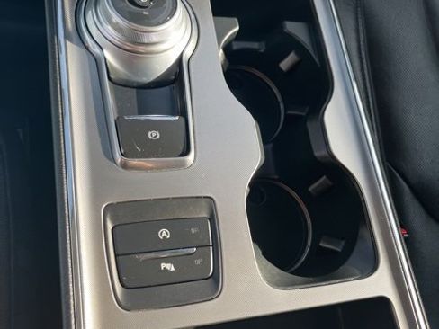 Used 2022 Ford Edge Titanium w/ Equipment Group 301A image 19