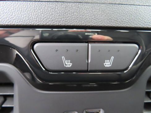 Certified 2024 GMC Sierra 1500 AT4X image 33