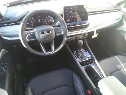 New 2026 Jeep Compass Limited AWD/4WD image 12